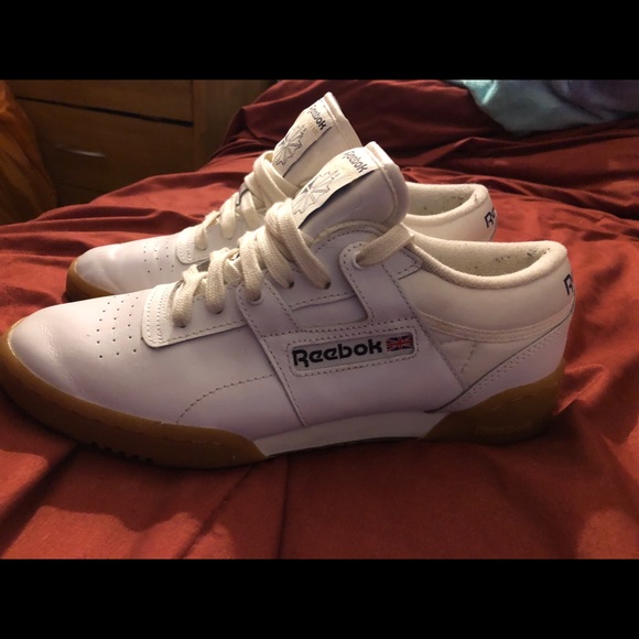 Reebok shoes size 7 & 1/2 - Picture 2 of 3
